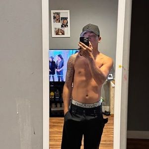 Meet your Posher, Charryn